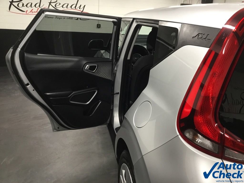 Used 2021 Kia Soul LX FWD image 24