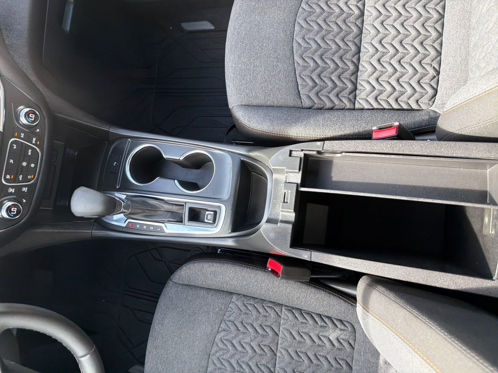 Used 2024 Chevrolet Equinox LT w/ LPO, Floor Liner Package image 29