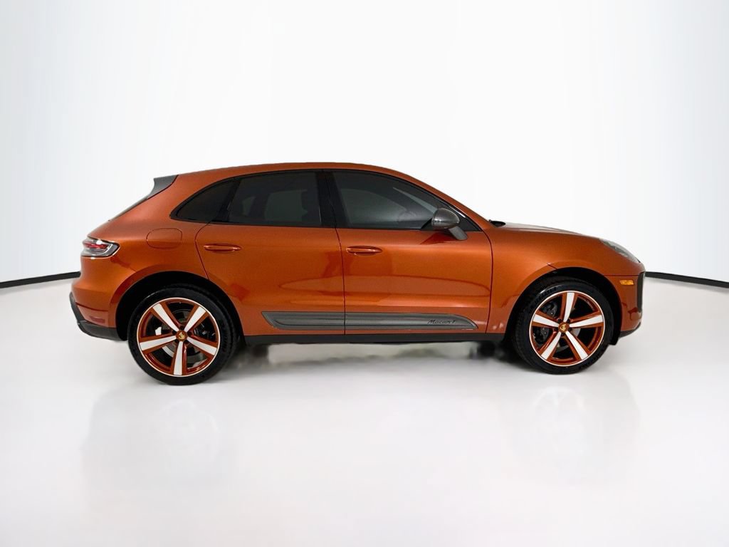 Certified 2023 Porsche Macan Turbo AWD/4WD image 8