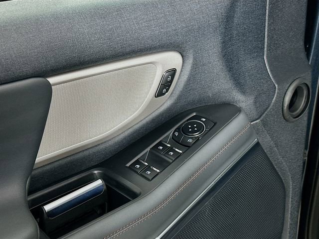 New 2025 Ford Expedition Active image 18