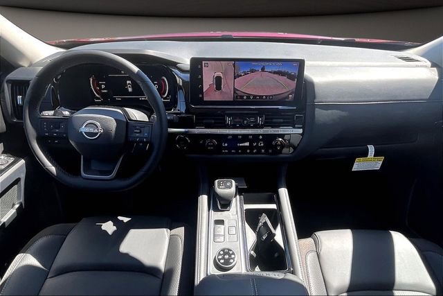 New 2026 Nissan Pathfinder SL image 5