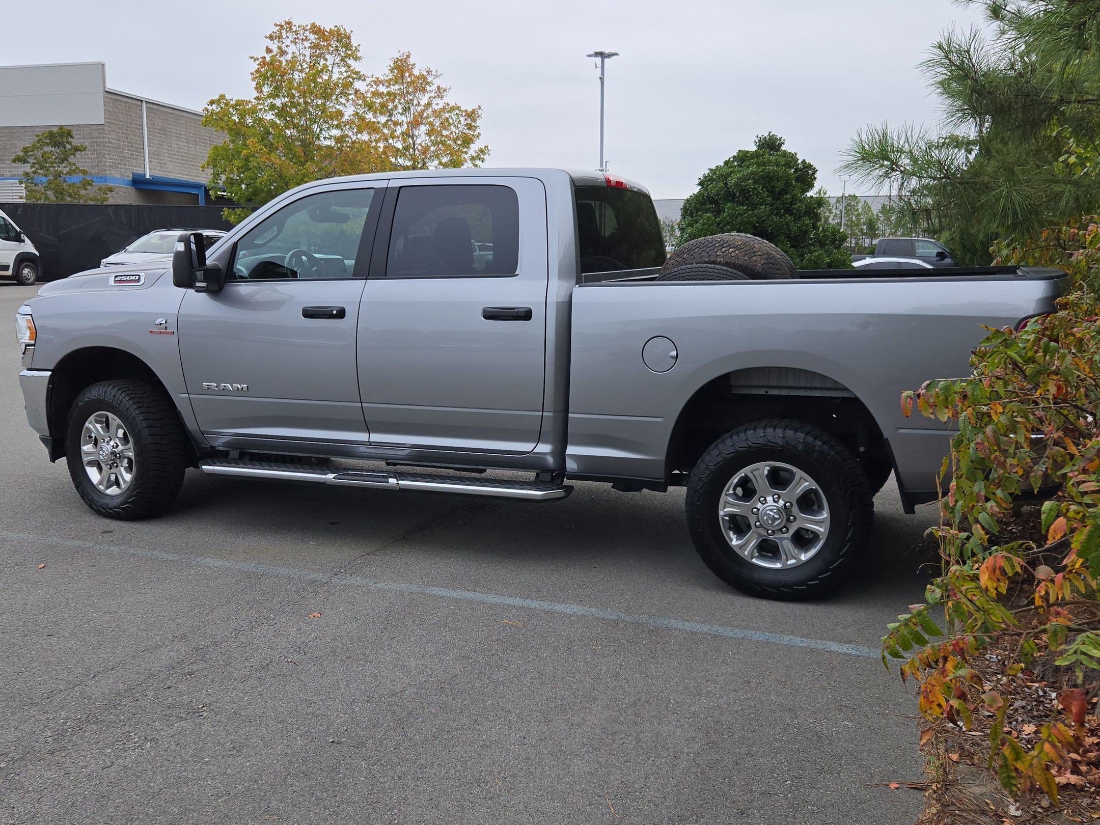 Used 2024 RAM 2500 Big Horn AWD/4WD image 5