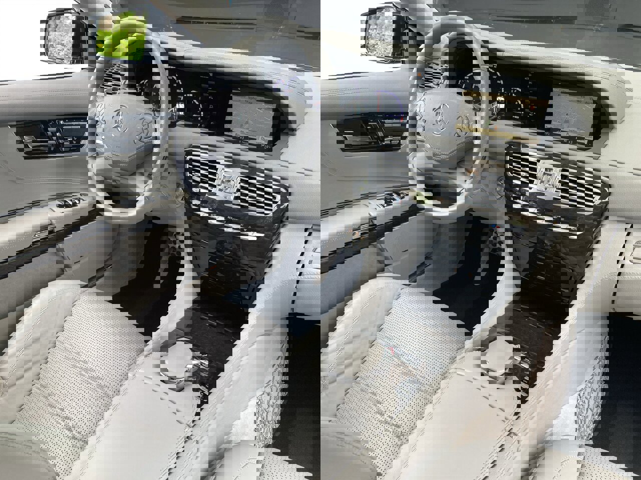 Used 2012 Mercedes-Benz CL 63 AMG image 2