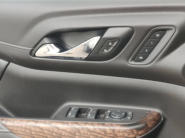 Used 2020 GMC Acadia Denali w/ Technology Package FWD image 26
