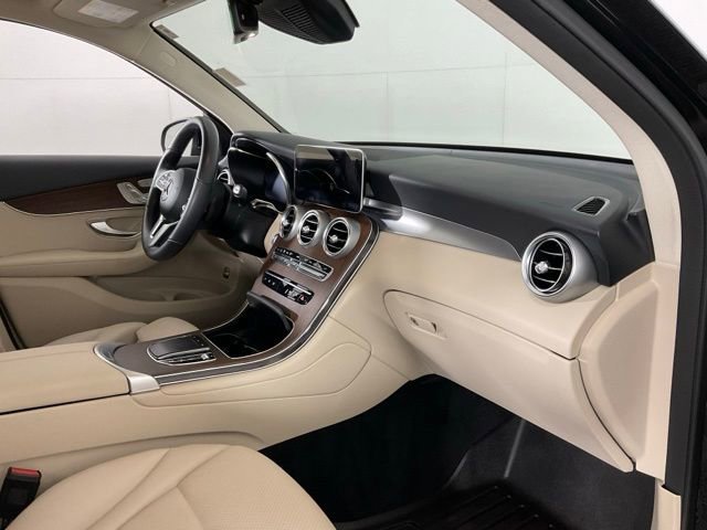 Used 2022 Mercedes-Benz GLC 300 4MATIC image 31