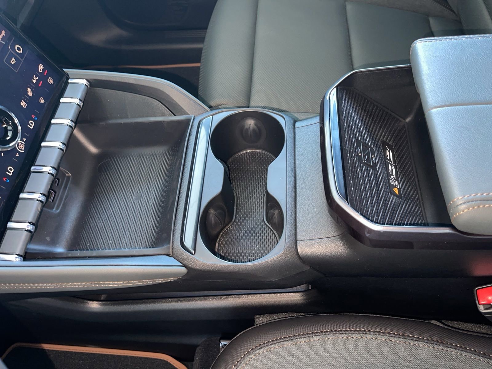 New 2026 GMC Terrain AT4 w/ Convenience Package III image 25