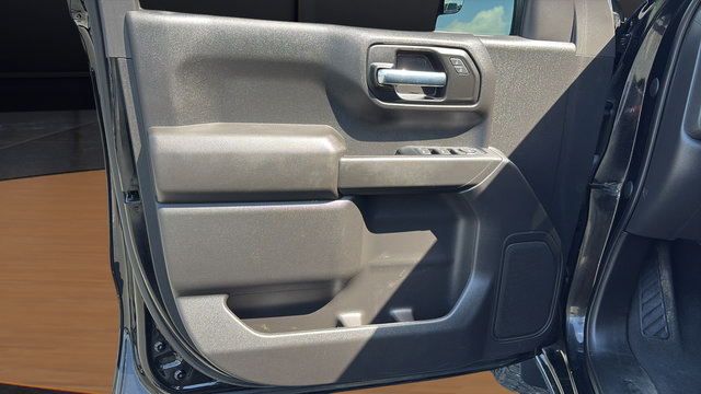 Used 2022 Chevrolet Silverado 1500 Custom AWD/4WD image 16