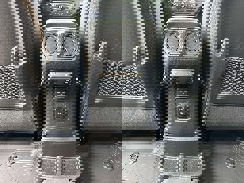 New 2026 Jeep Wrangler Unlimited Rubicon image 31