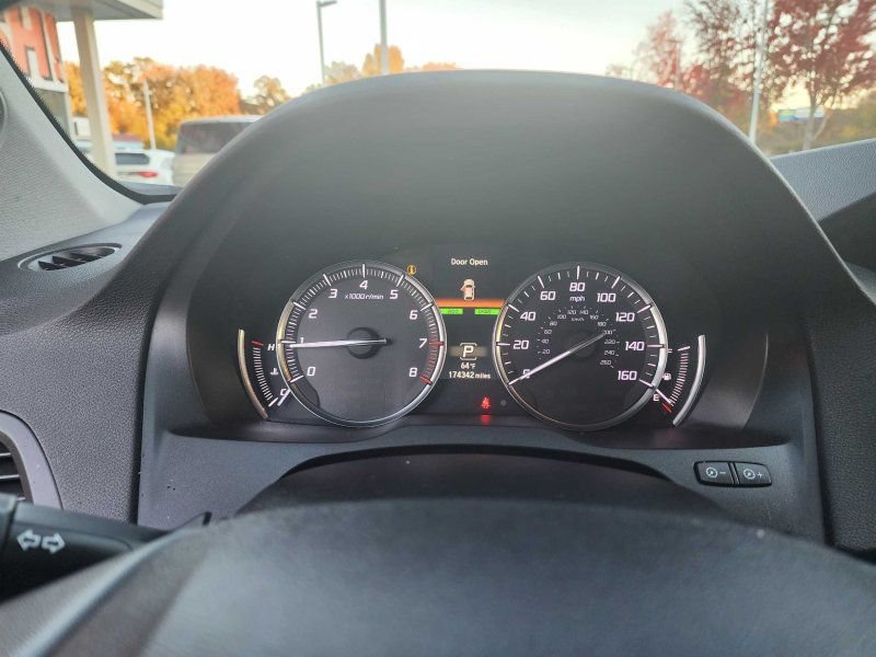 Used 2017 Acura MDX w/ Technology Package AWD/4WD image 19