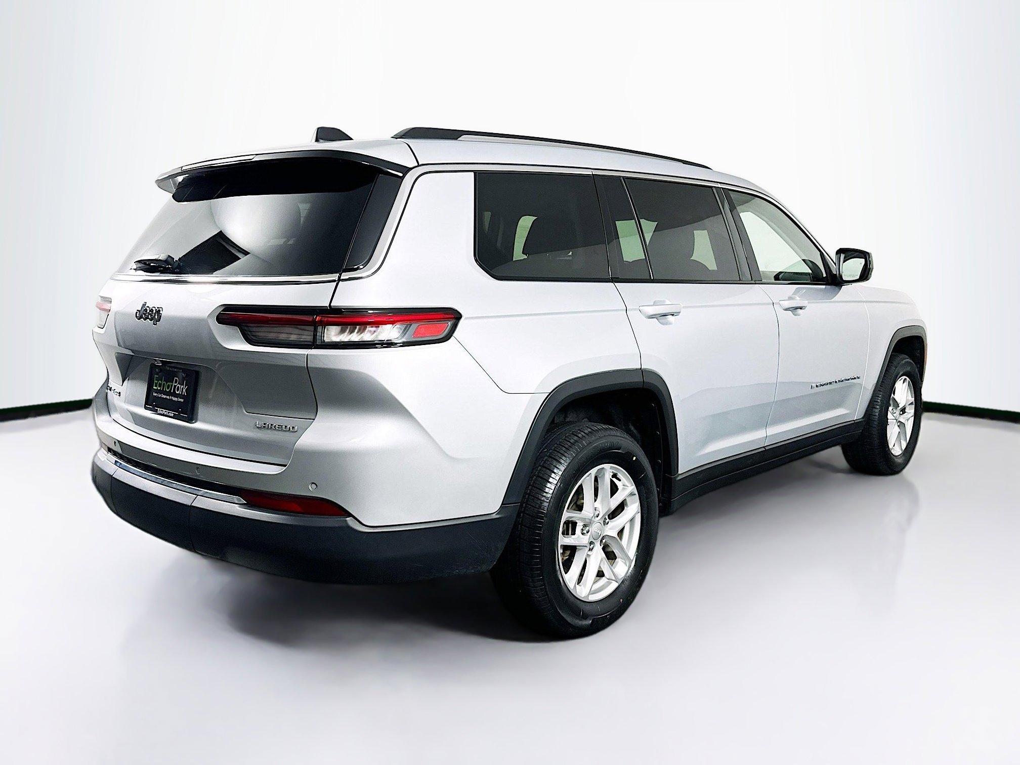 Used 2022 Jeep Grand Cherokee L Laredo w/ Luxury Tech Group I image 9