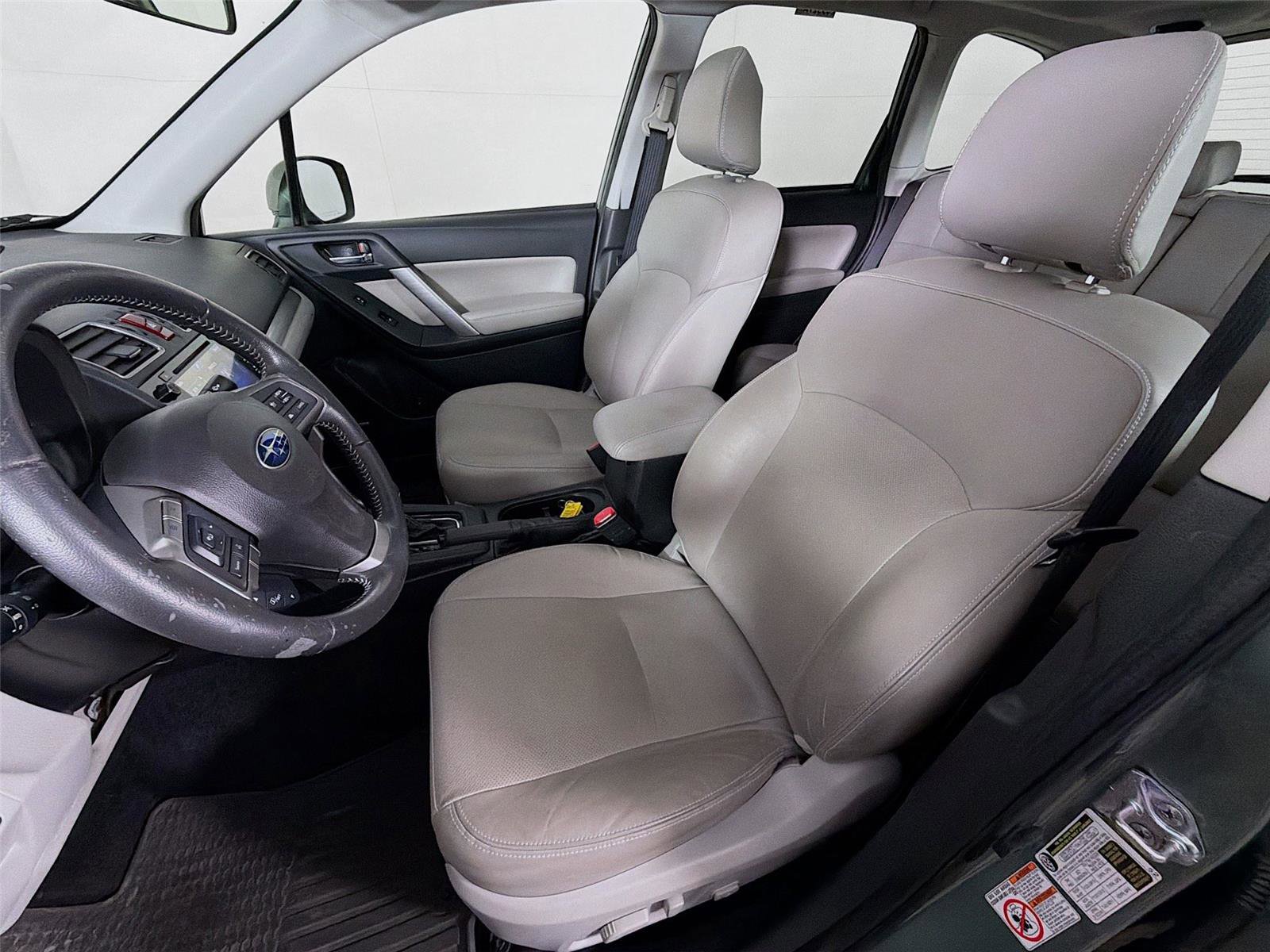 Used 2016 Subaru Forester 2.5i Touring w/ Eyesight & Navigation System image 11