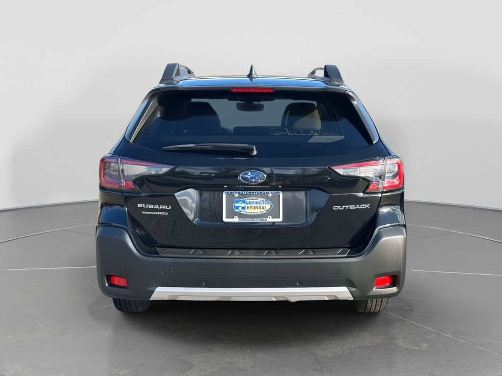 Used 2023 Subaru Outback Limited image 4