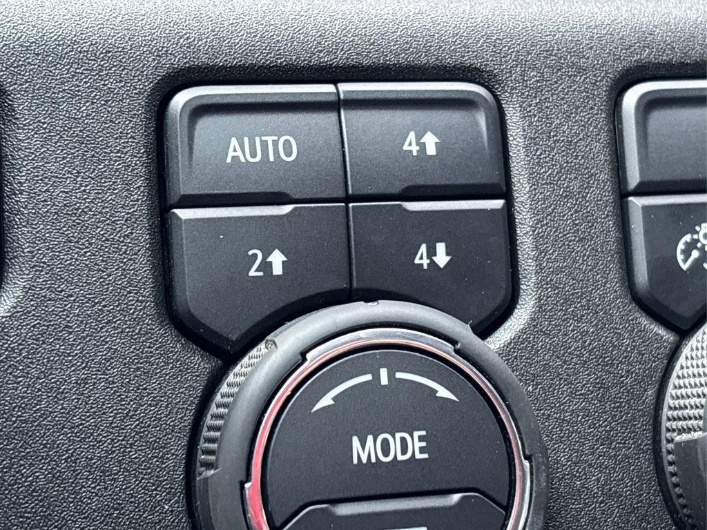 Used 2024 Chevrolet Silverado 1500 RST w/ Z71 Off-Road Package image 33