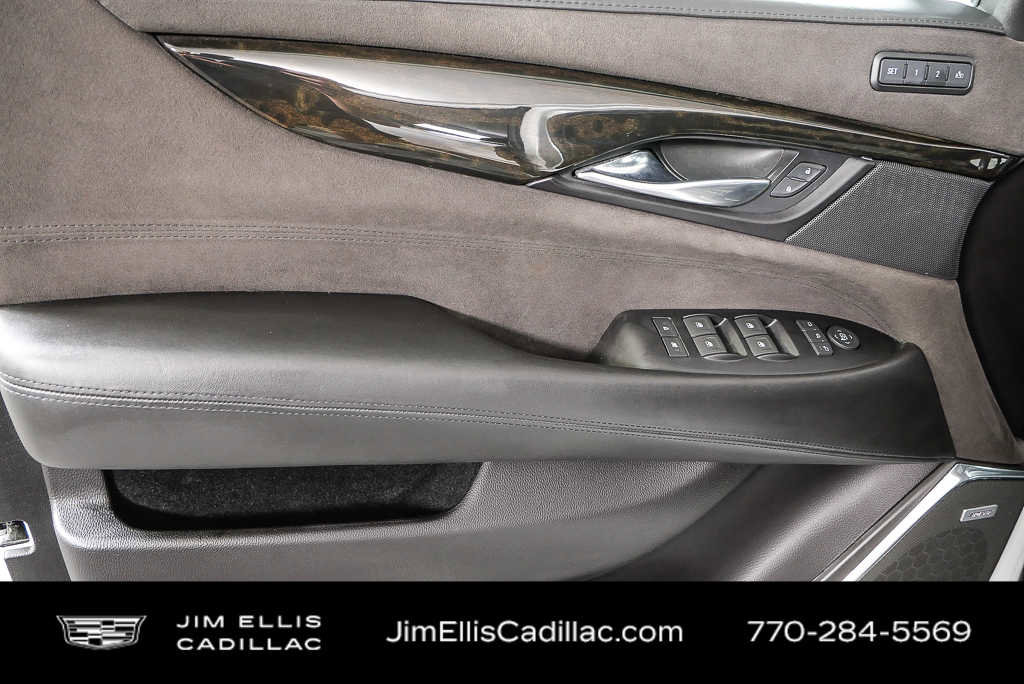 Used 2018 Cadillac Escalade ESV Platinum AWD/4WD image 6