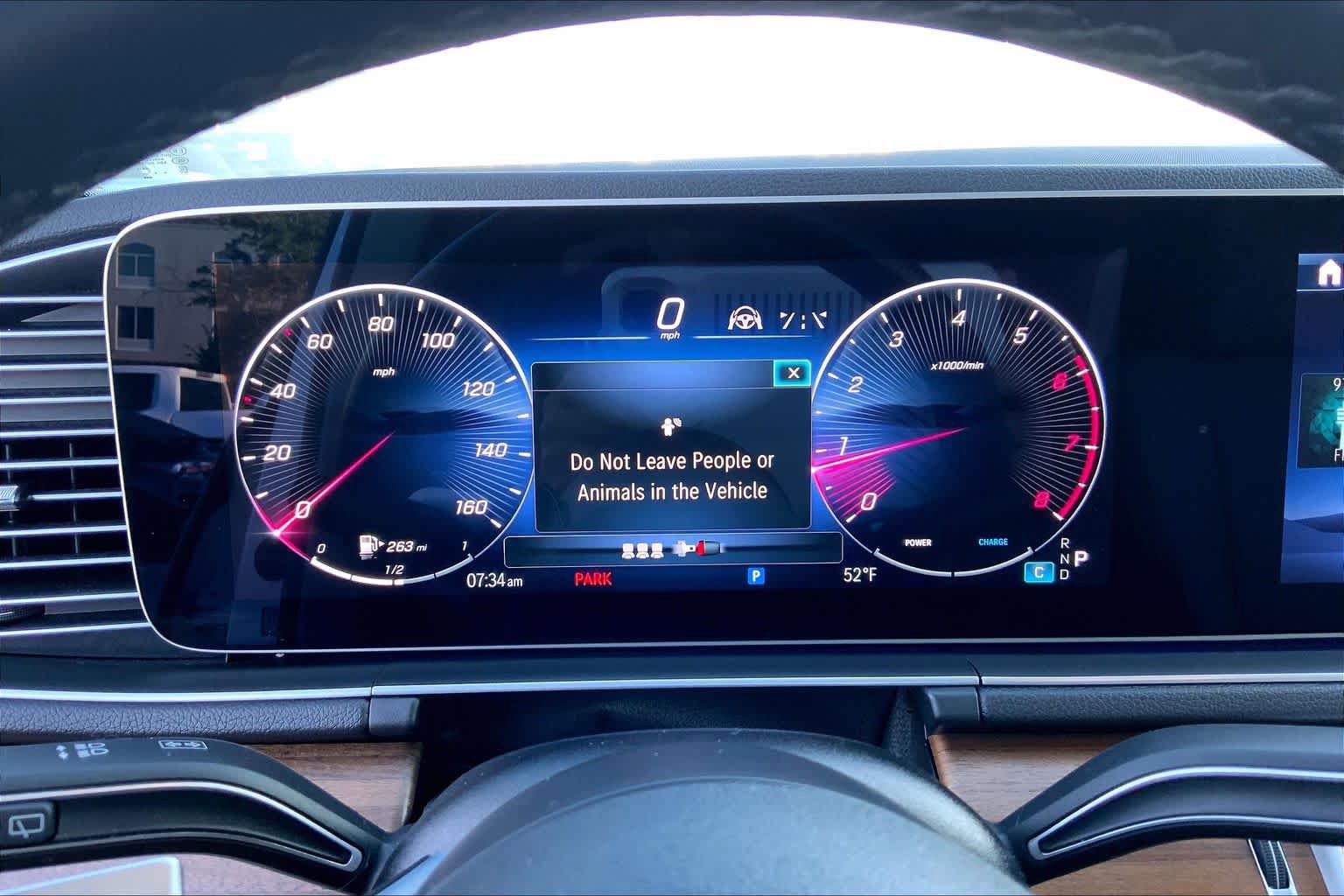 Used 2024 Mercedes-Benz GLE 450 4MATIC image 25