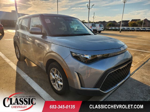 Used 2025 Kia Soul LX w/ LX Technology Package