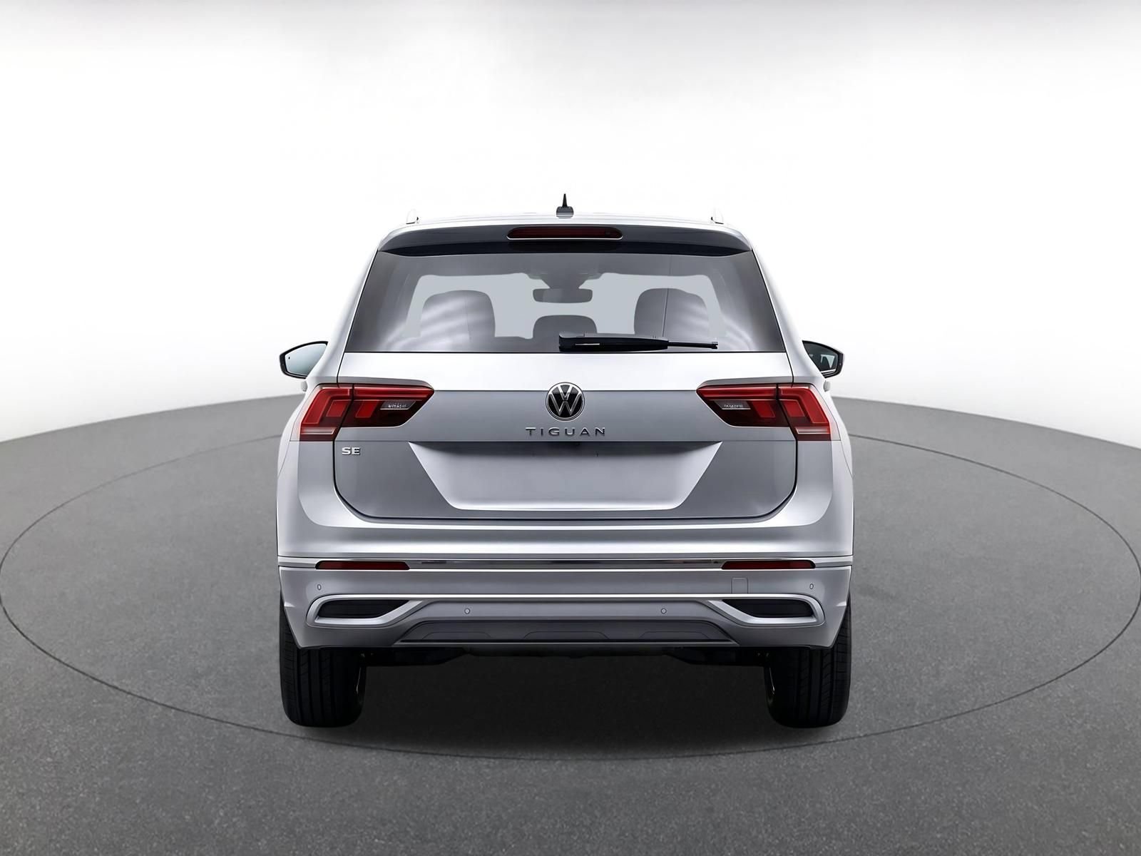 Used 2026 Volkswagen Tiguan SE FWD image 7