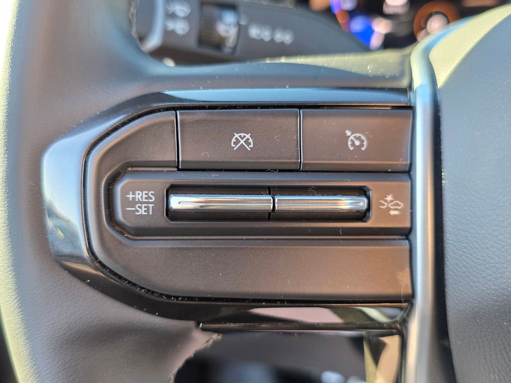 Used 2025 Chevrolet Colorado LT w/ Advanced Trailering Package image 21