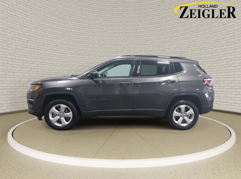 Used 2019 Jeep Compass Latitude w/ Cold Weather Group AWD/4WD image 8