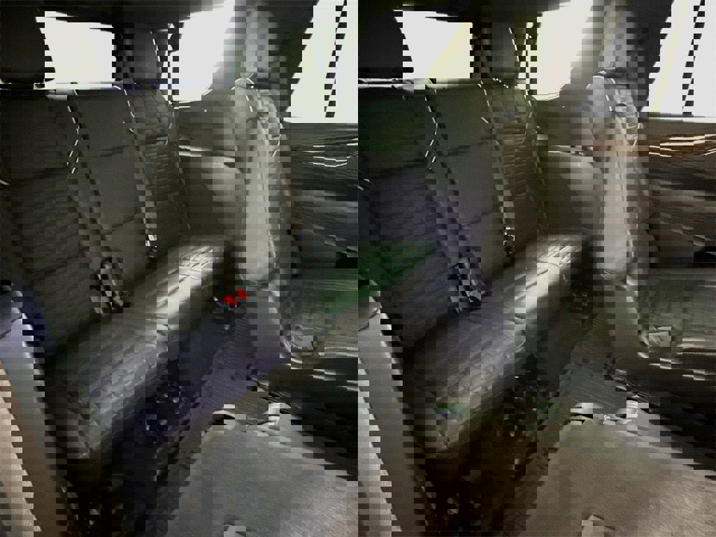 Used 2021 Cadillac Escalade Sport Platinum w/ LPO, ONYX Package image 22