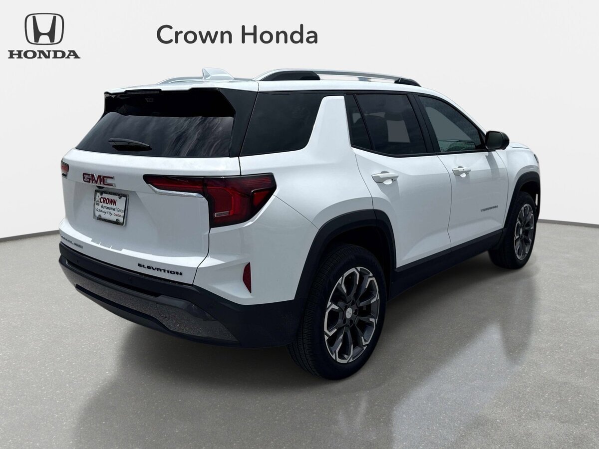 Used 2026 GMC Terrain Elevation w/ Elevation Premium Package AWD/4WD image 4