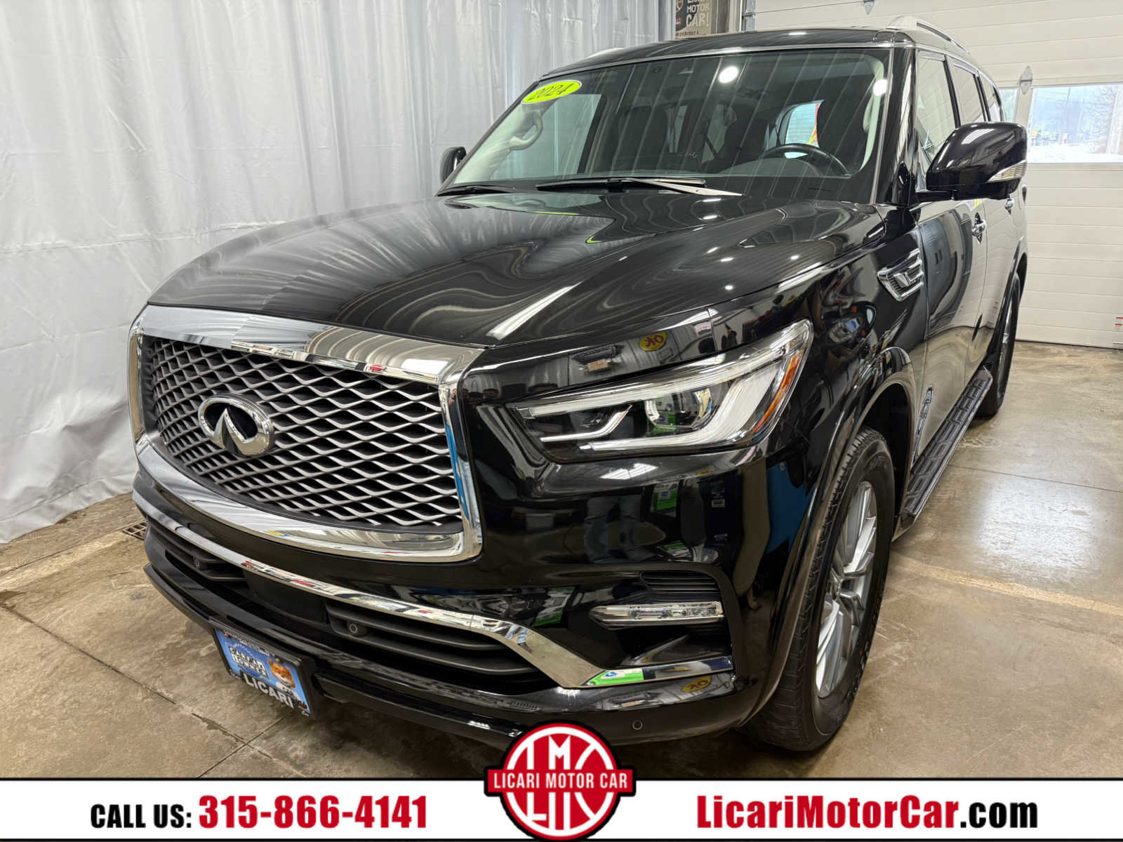 Used 2024 INFINITI QX80 Luxe w/ Cargo Package image 1