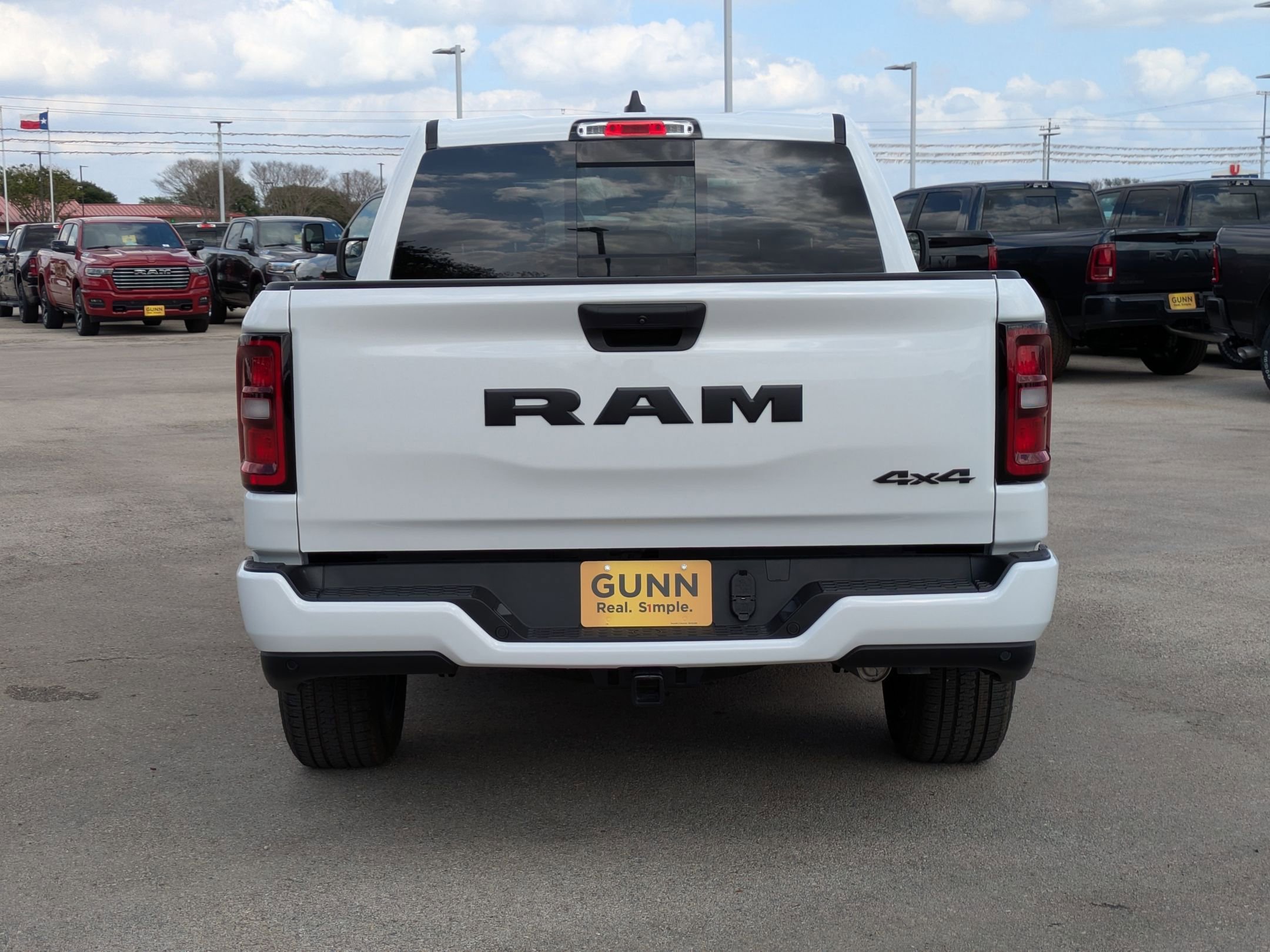 New 2026 RAM 1500 Express AWD/4WD image 4