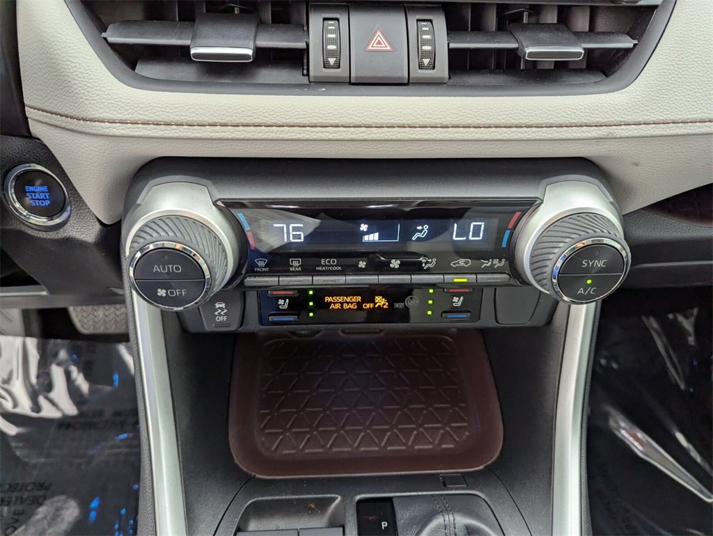 Used 2022 Toyota RAV4 Limited image 23