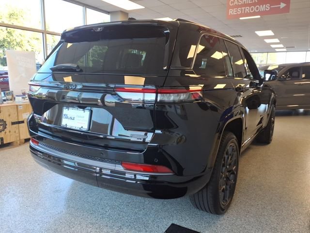 New 2027 Jeep Grand Cherokee Summit w/ Obsidian Package AWD/4WD image 6