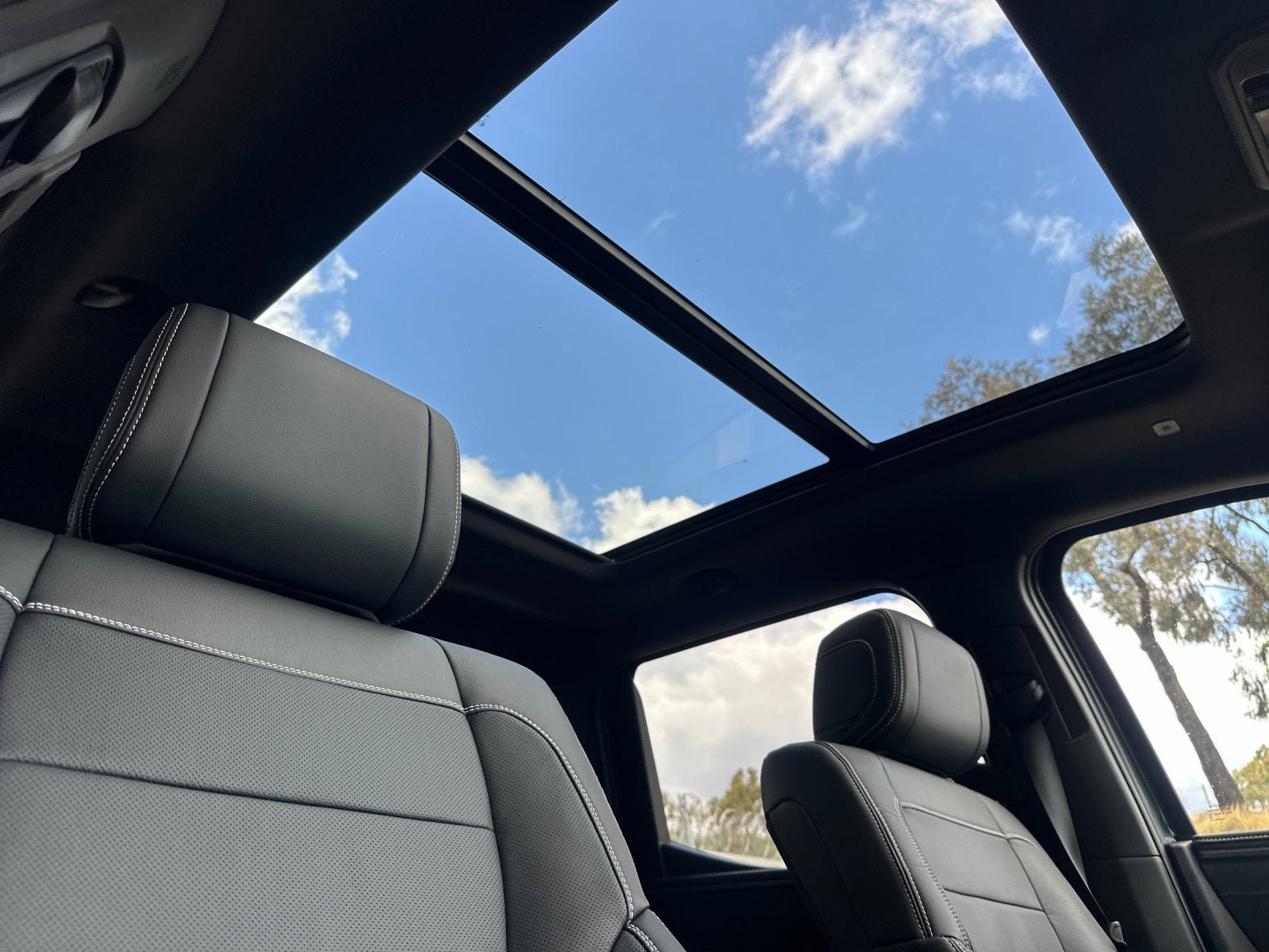 New 2026 Toyota Tundra Limited AWD/4WD image 15
