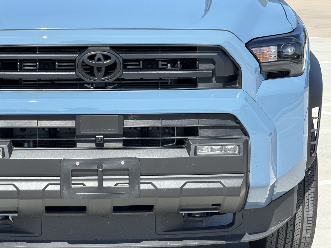 Used 2025 Toyota 4Runner SR5 RWD image 8