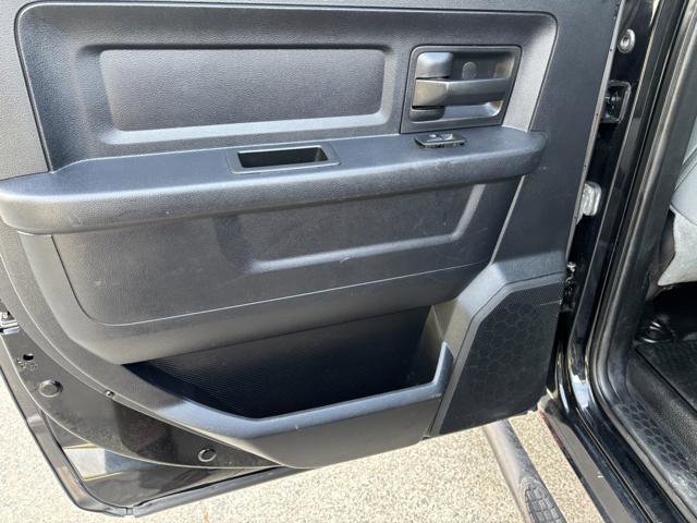 Used 2014 RAM 3500 Tradesman w/ Chrome Appearance Group AWD/4WD image 28