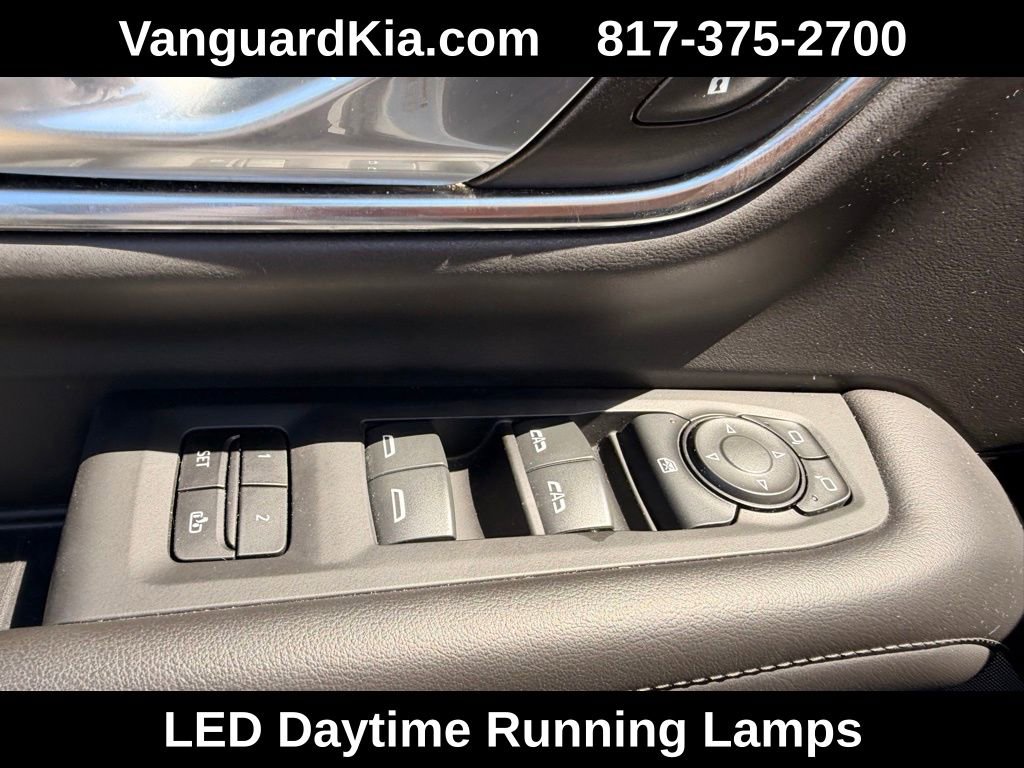 Used 2024 Chevrolet Suburban LT image 16