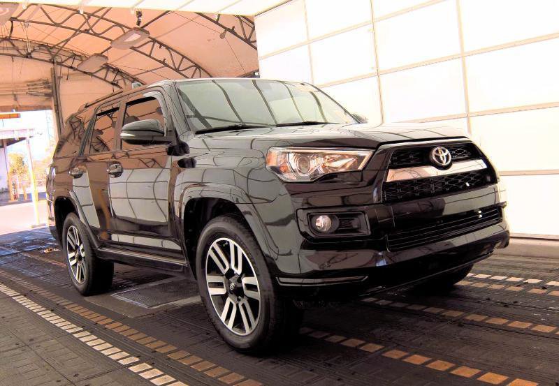 Used 2017 Toyota 4Runner Limited image 2