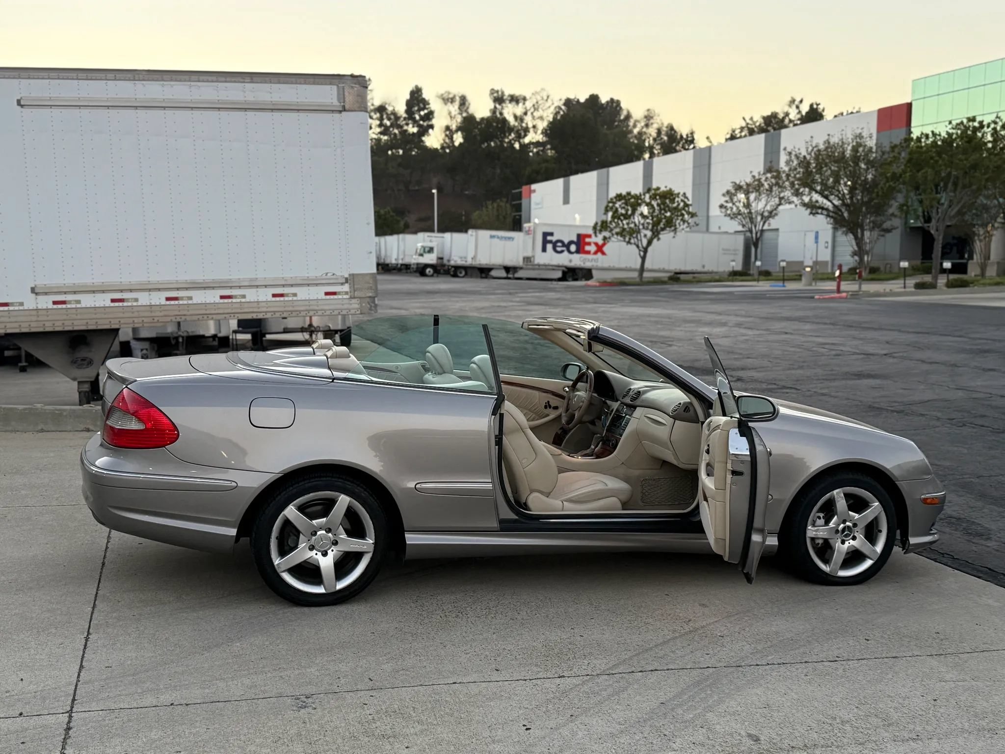 Used 2007 Mercedes-Benz CLK 550 Cabriolet image 29