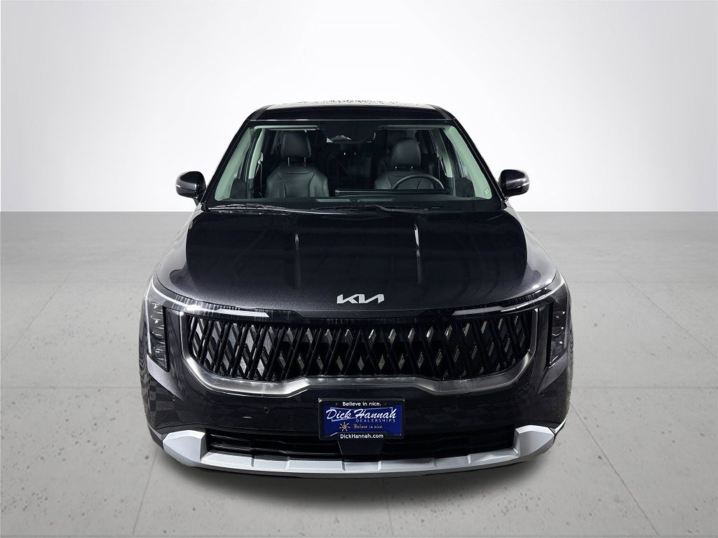 New 2026 Kia Carnival FWD image 3