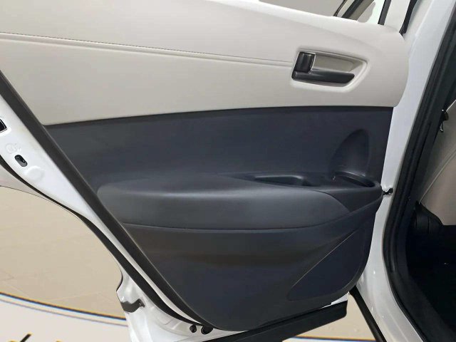 Used 2024 Toyota Corolla Cross L FWD image 54