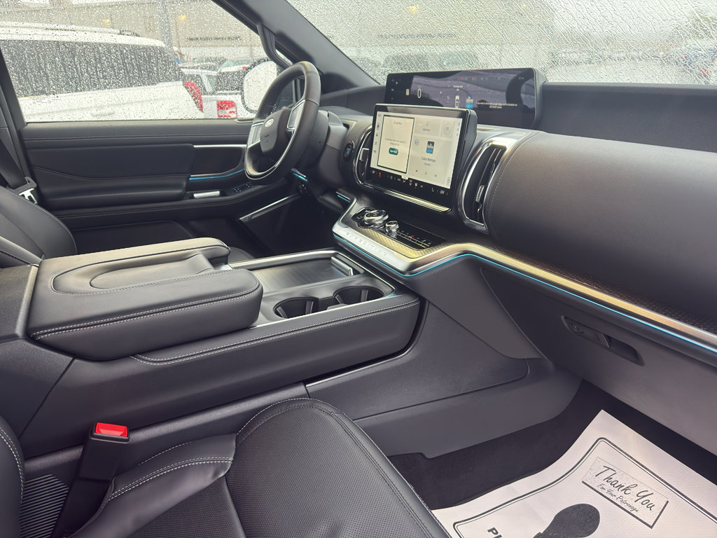 New 2025 Ford Expedition Platinum w/ Stealth Performance Package image 13