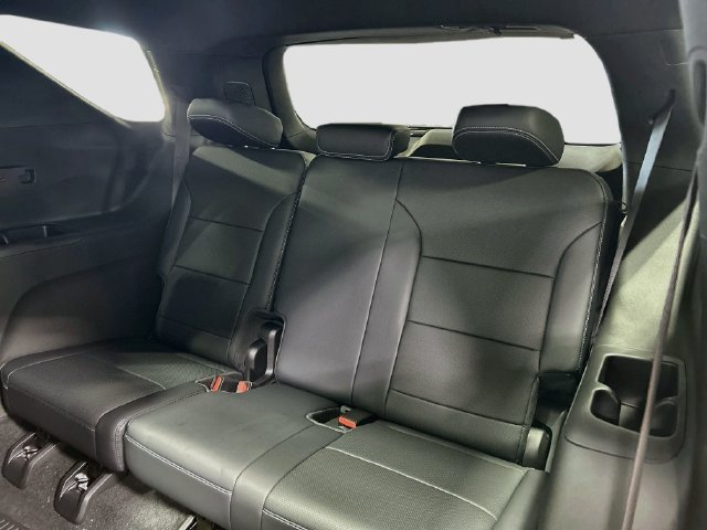 New 2027 Chevrolet Traverse LT w/ Sun and Wheel Package FWD image 29