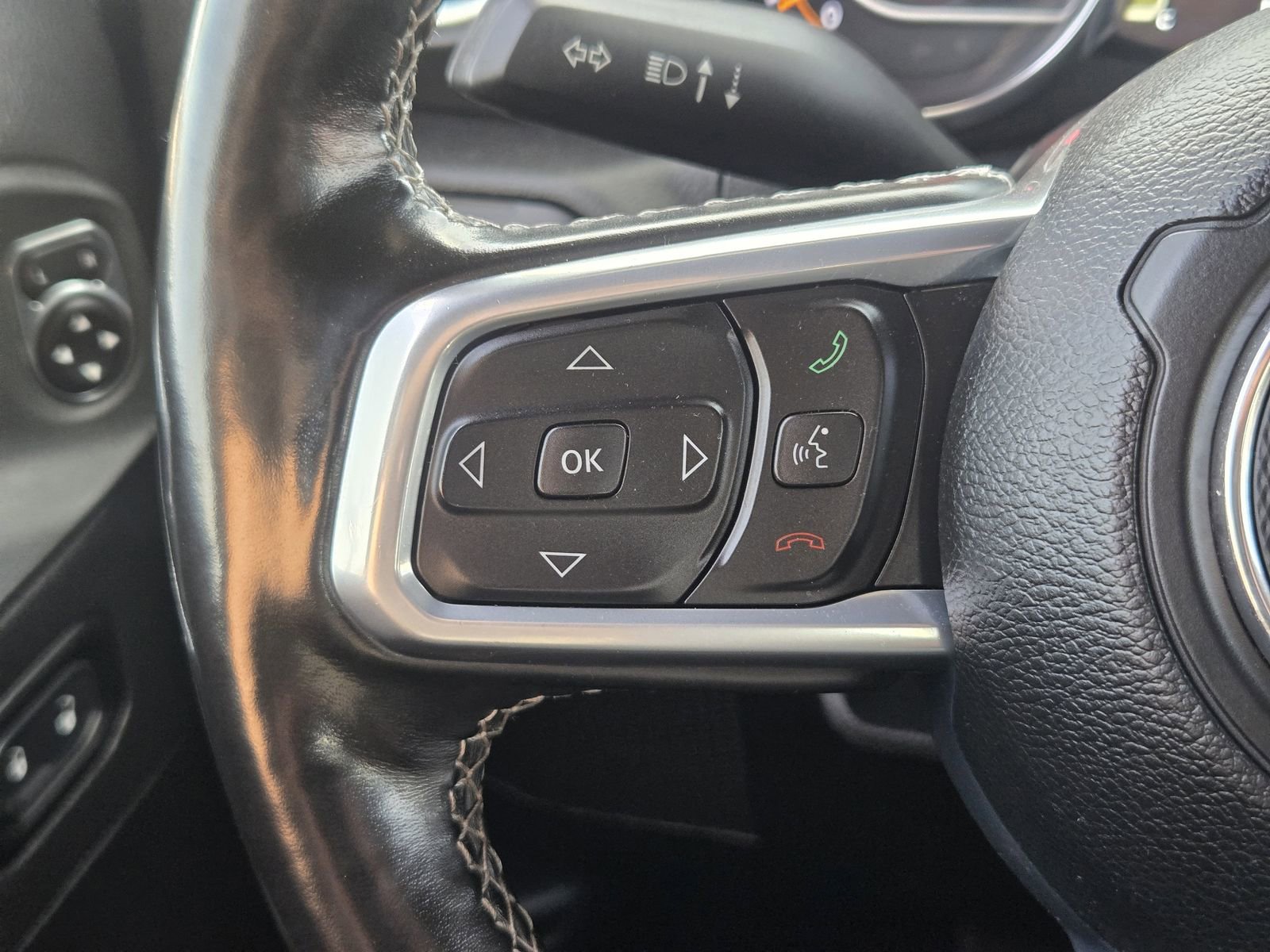 Used 2021 Jeep Wrangler Unlimited Sahara image 28