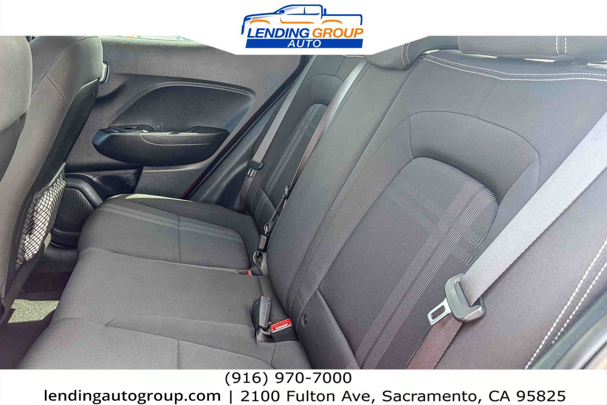 Used 2022 Hyundai Venue SEL FWD image 17
