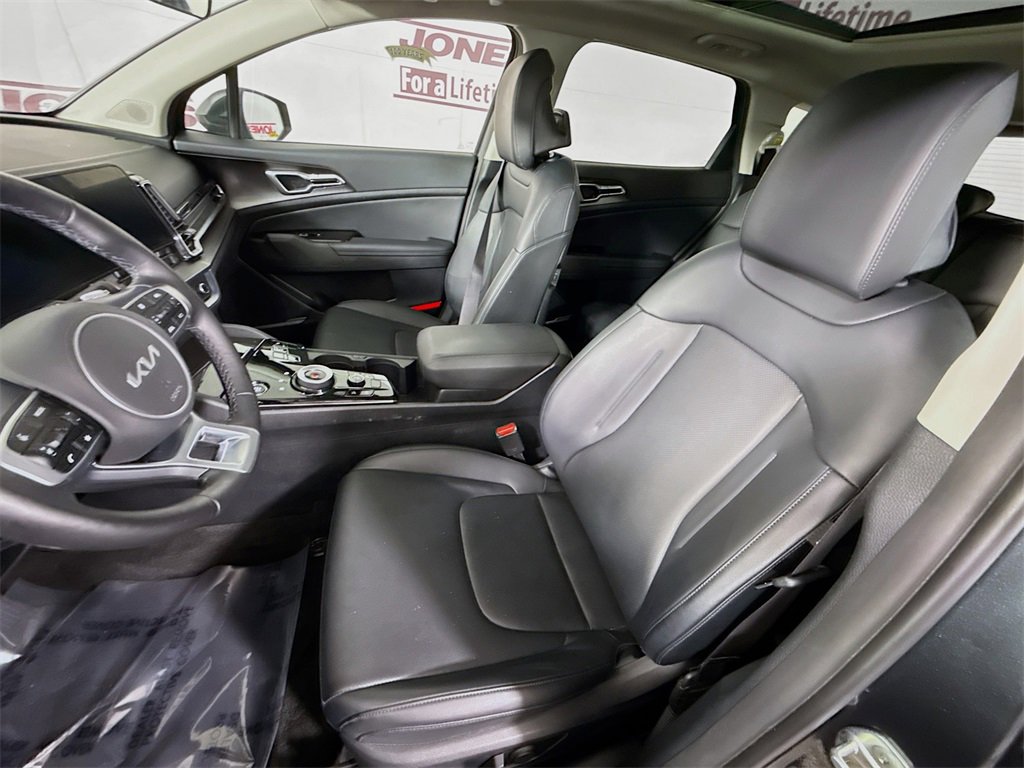 Certified 2023 Kia Sportage EX w/ EX Premium Package image 27