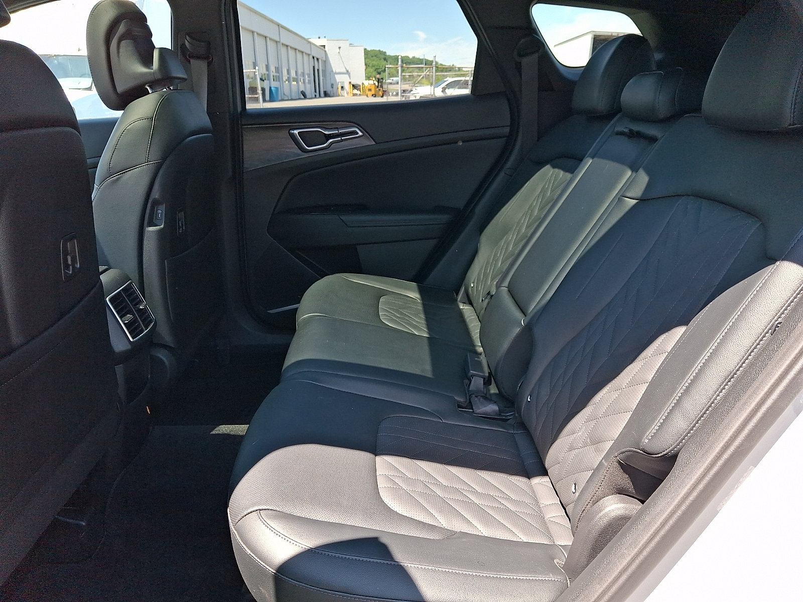 Used 2024 Kia Sportage X-Line w/ X-Line Premium Package AWD/4WD image 10
