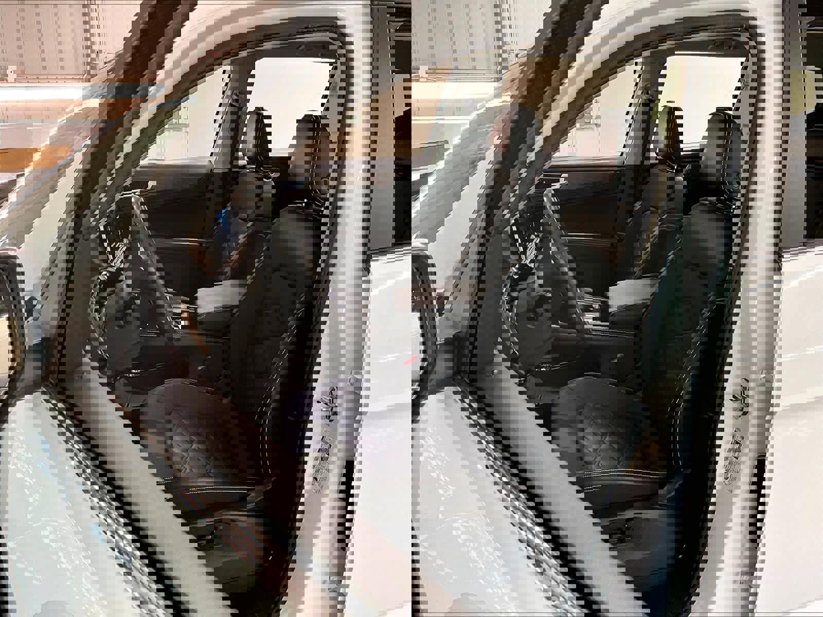 Used 2024 Volkswagen Atlas SE image 27