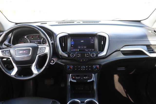 Used 2023 GMC Terrain SLT image 13