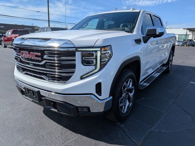 Used 2024 GMC Sierra 1500 SLT w/ SLT Premium Plus Package AWD/4WD image 9
