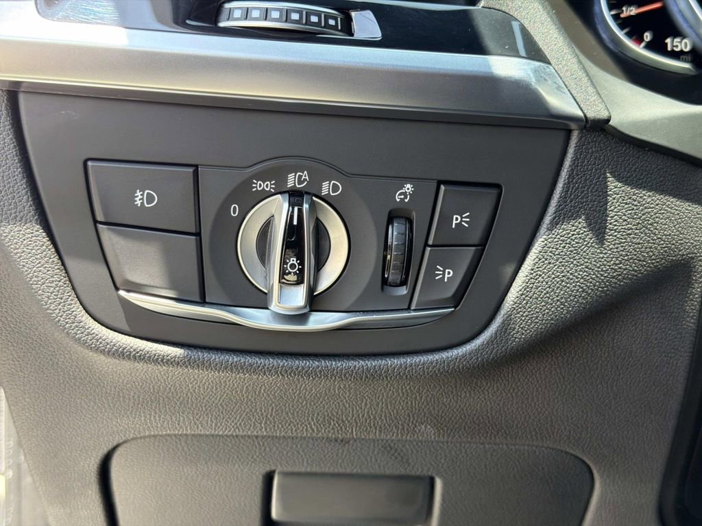 Used 2019 BMW X4 M40i w/ Executive Package AWD/4WD image 21