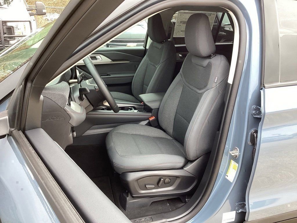 New 2026 Ford Explorer Active image 29