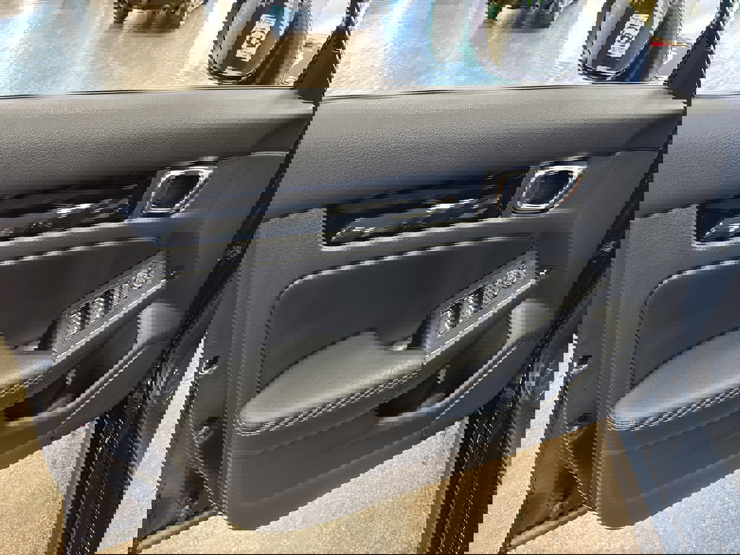 Used 2022 Honda Civic Touring image 25