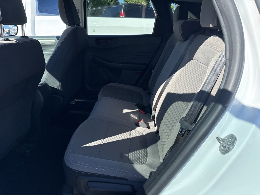 Used 2022 Ford Escape SE image 15